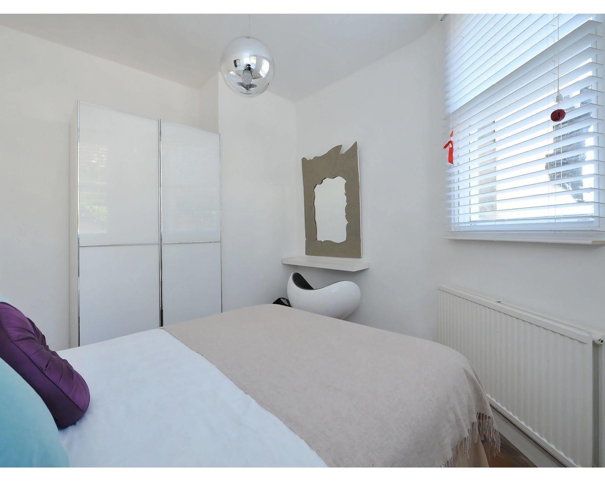 London Street Apartment Бат Екстериор снимка